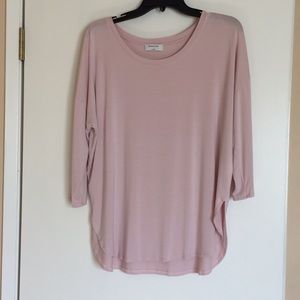 Babaton Norris t-shirt (Aritzia)